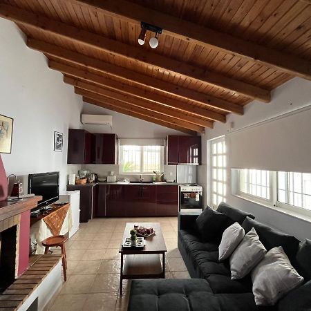 House Near The Athens Airport, Spata. Extérieur photo