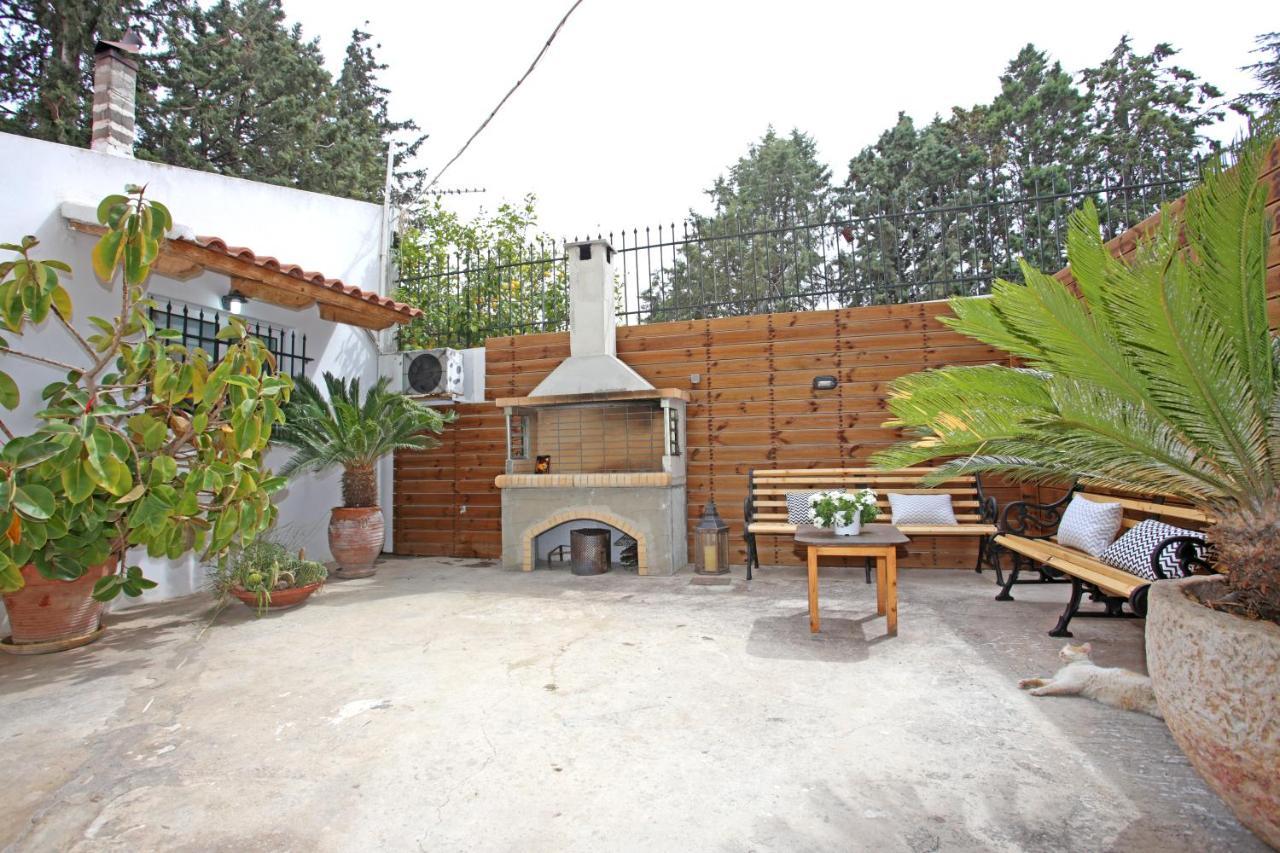 House Near The Athens Airport, Spata. Extérieur photo