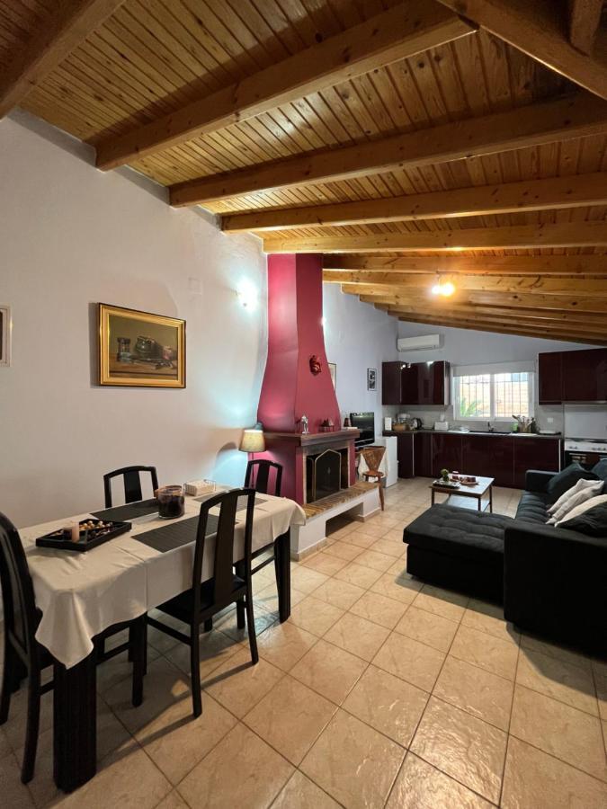 House Near The Athens Airport, Spata. Extérieur photo